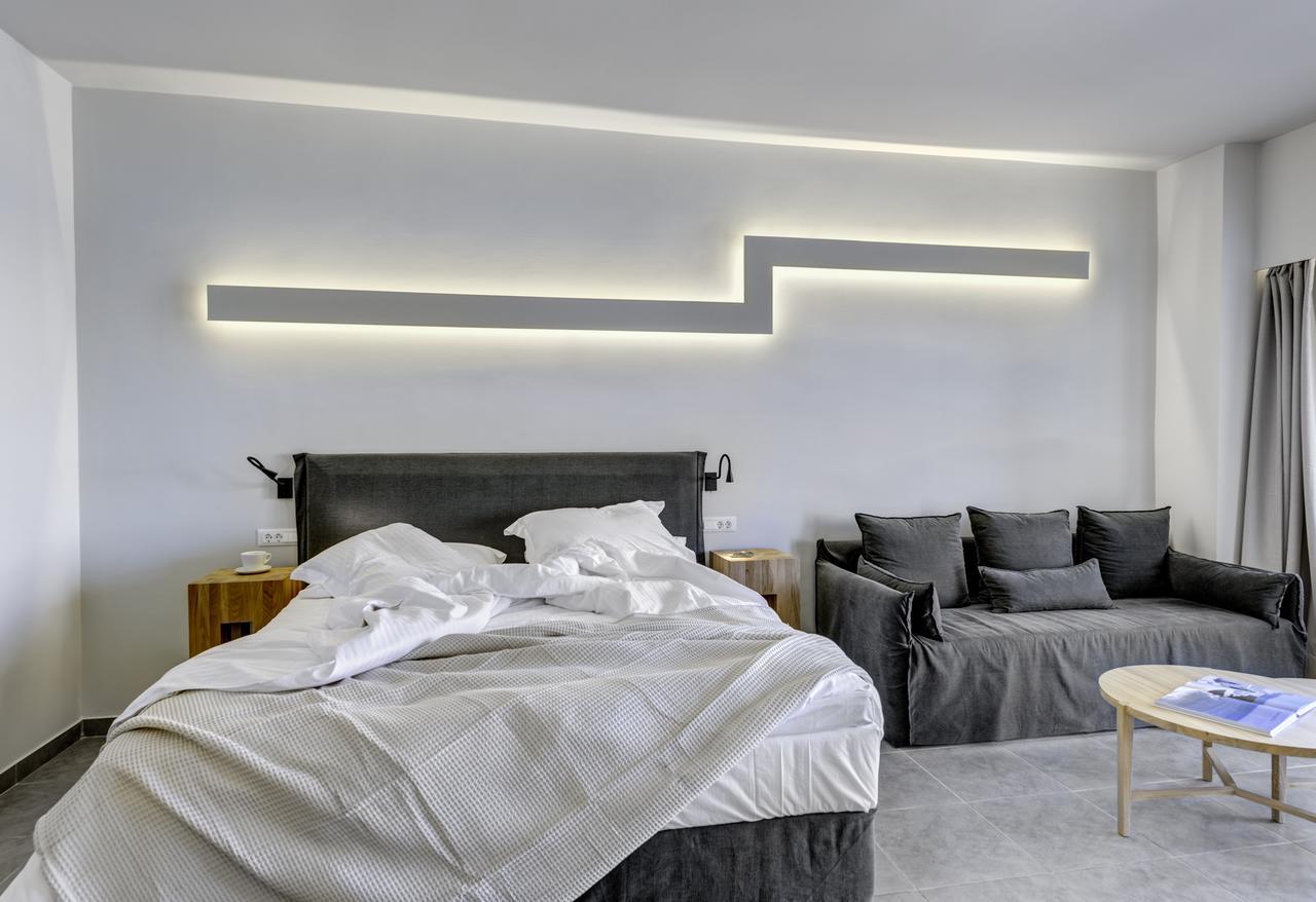 Naves Hotel