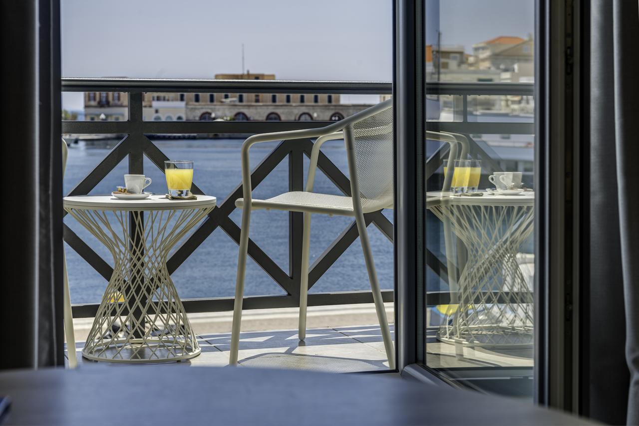Naves Hotel